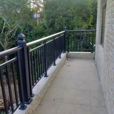 Metal Indoor Balustrade Wrought Iron Handrail Stair Railing Modern Apartment Design