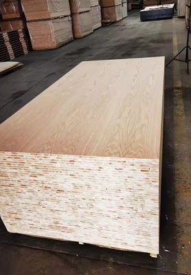 Hotel Decoration 18mm Melamine Laminated Plywood with Veneer Board Surface Finishing