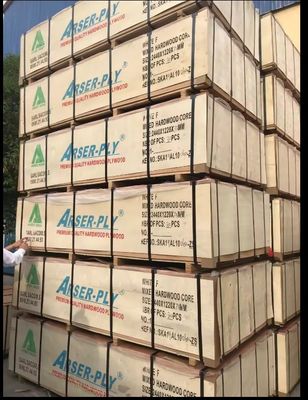 Hotel Decoration 18mm Melamine Laminated Plywood with Veneer Board Surface Finishing