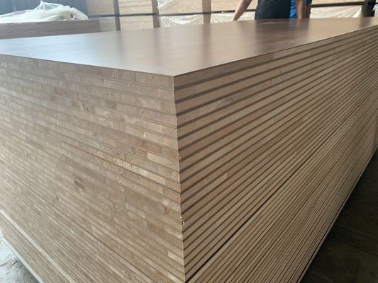 Moisture-Proof Low Density E1 E2 Melamine Mdf Board For Furniture Packing Office Building